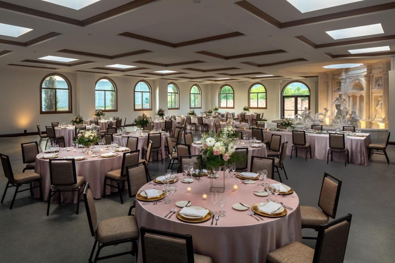 Indianapolis Marriott East Hotel Екстериор снимка