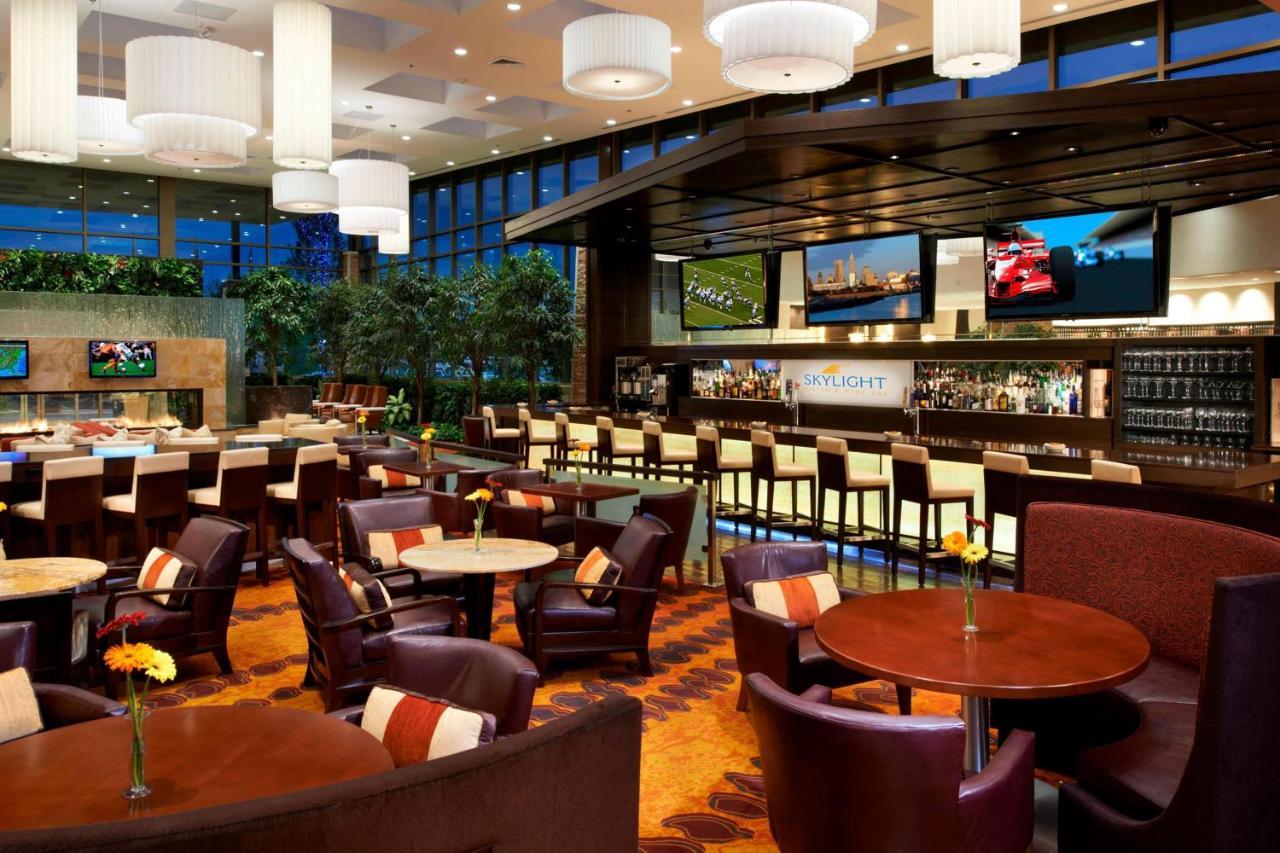 Indianapolis Marriott East Hotel Екстериор снимка