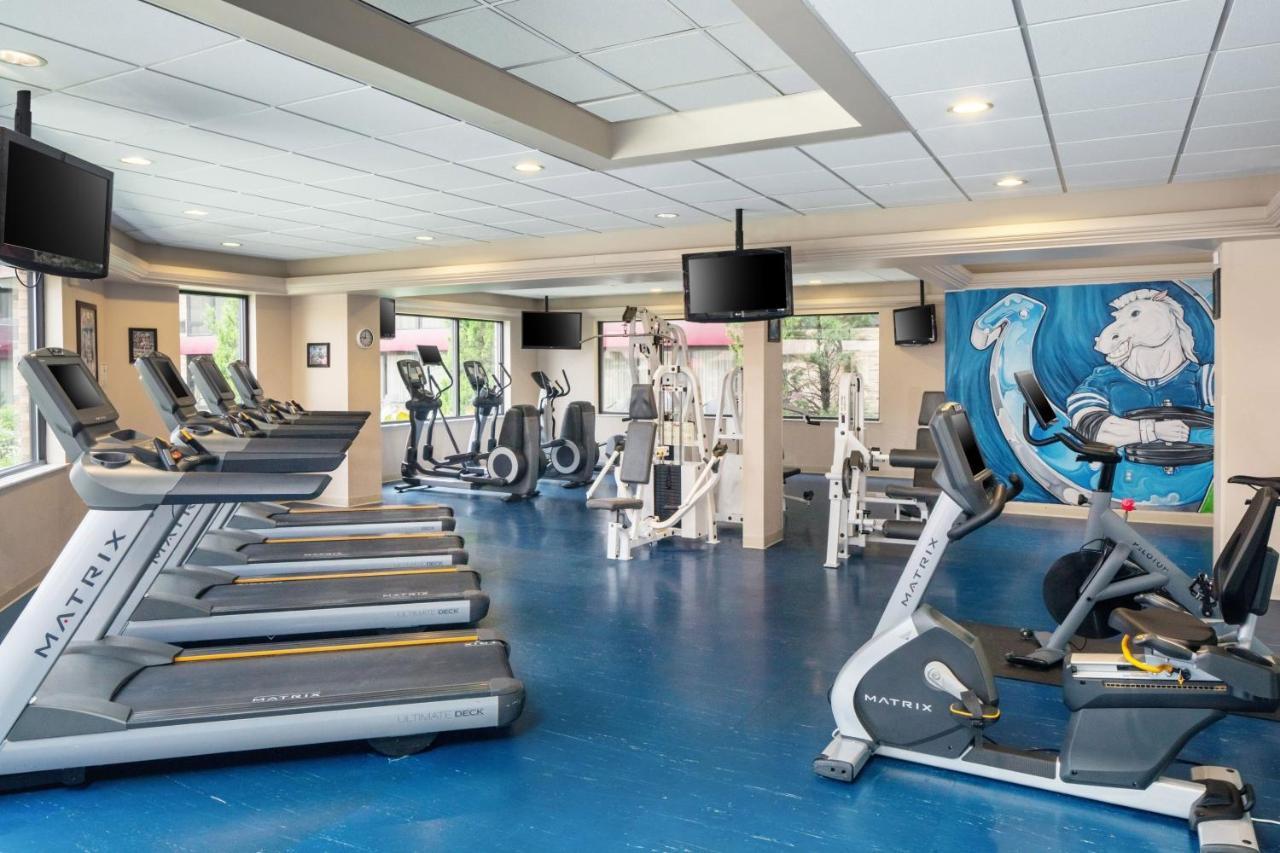 Indianapolis Marriott East Hotel Екстериор снимка