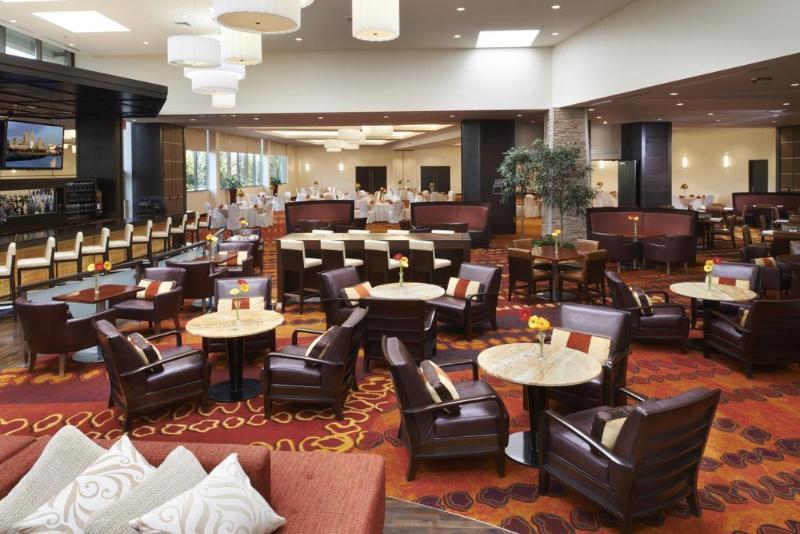 Indianapolis Marriott East Hotel Екстериор снимка