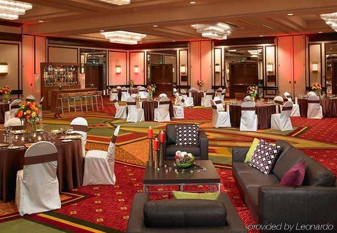 Indianapolis Marriott East Hotel Ресторант снимка