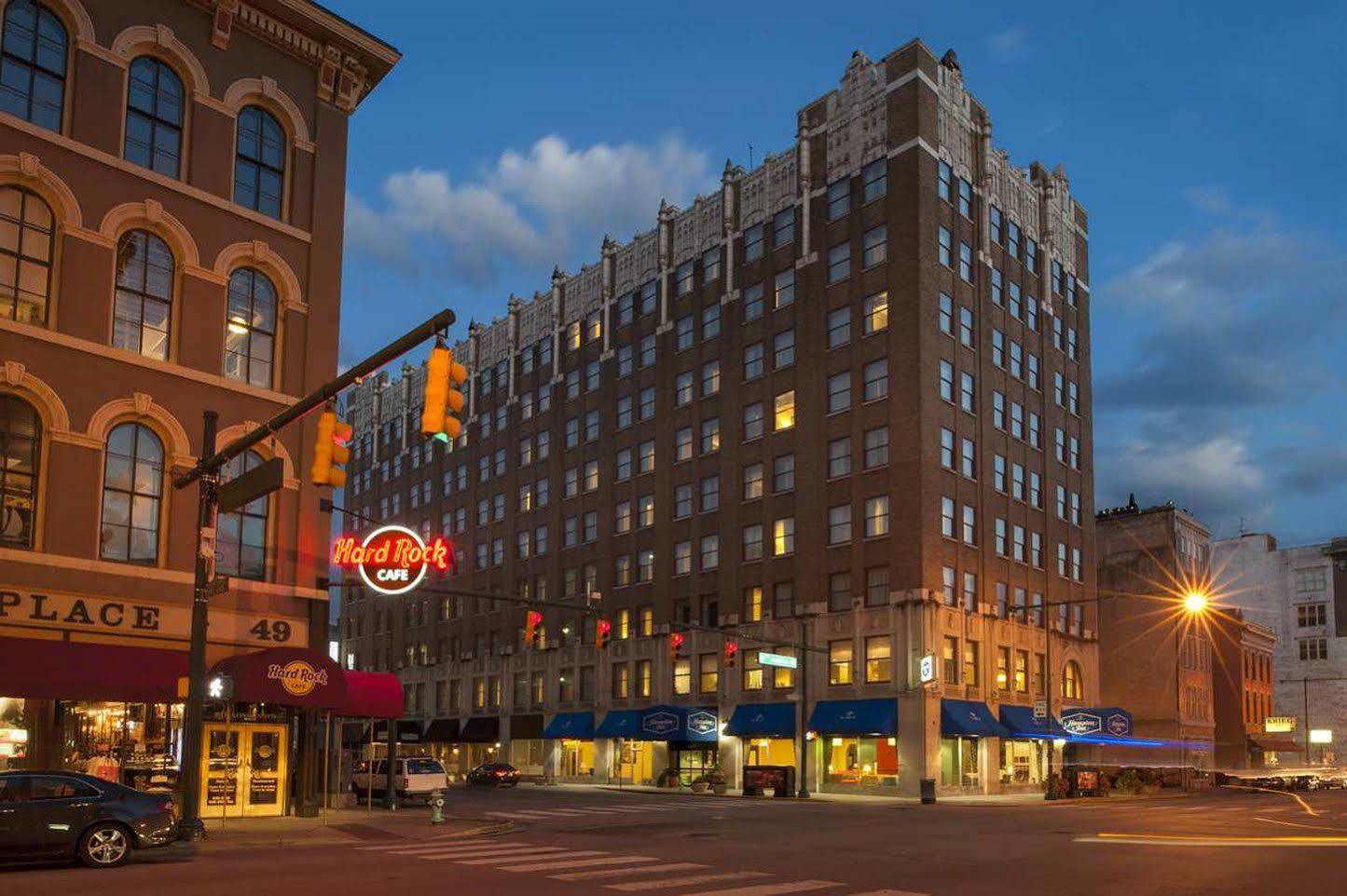 Indianapolis Marriott East Hotel Екстериор снимка