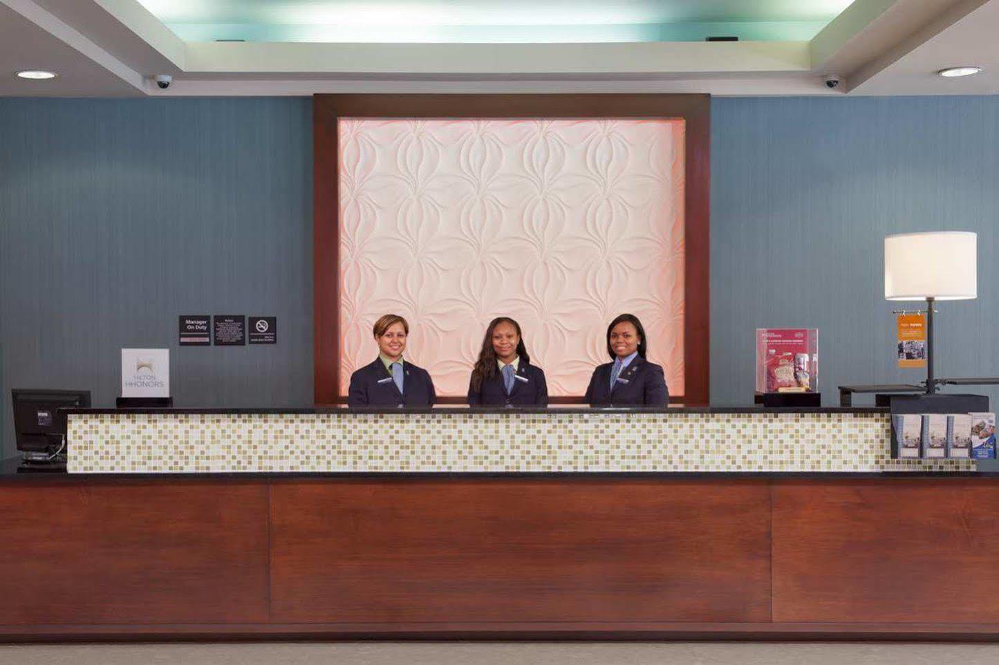 Indianapolis Marriott East Hotel Екстериор снимка