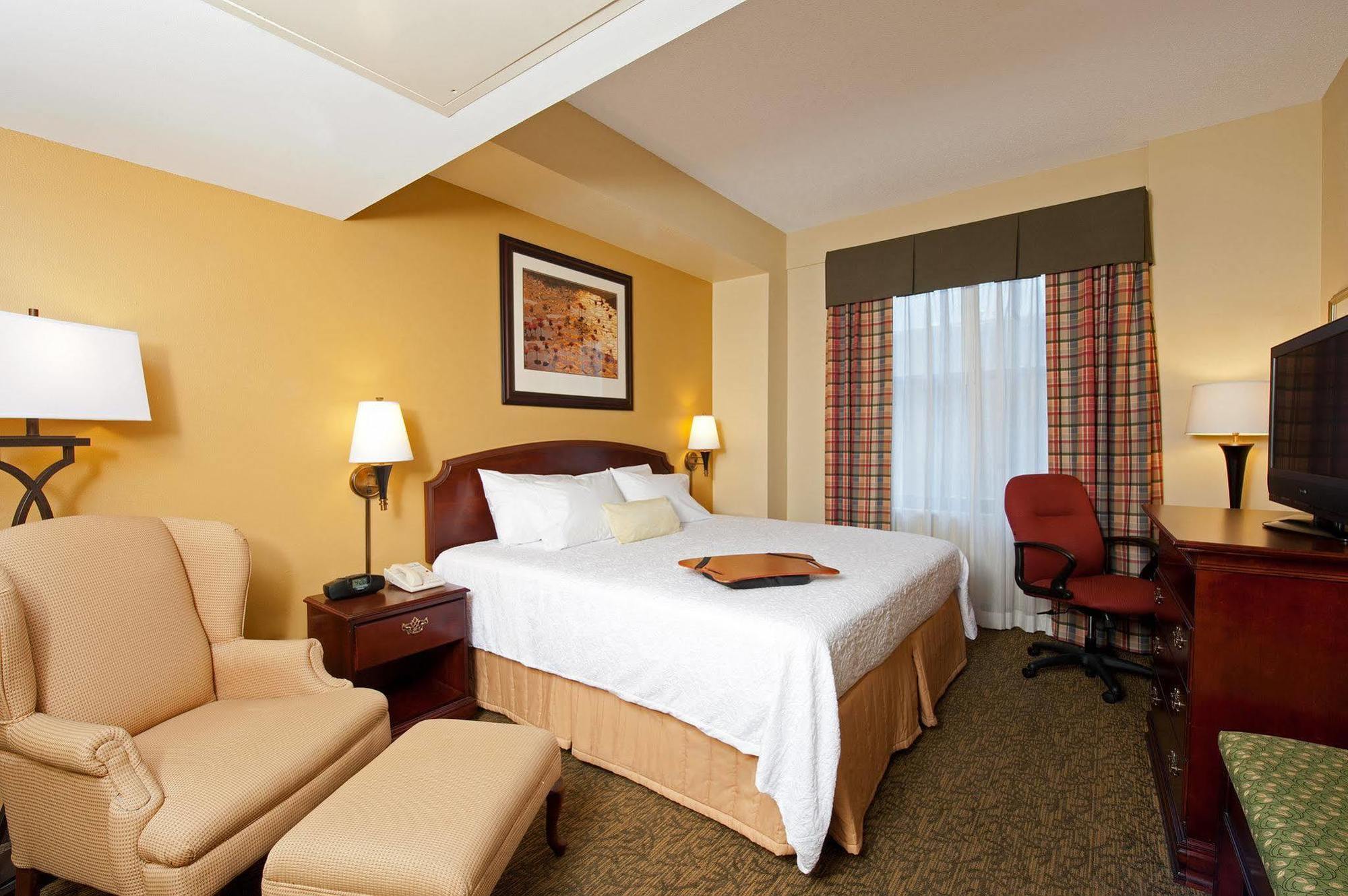 Indianapolis Marriott East Hotel Екстериор снимка