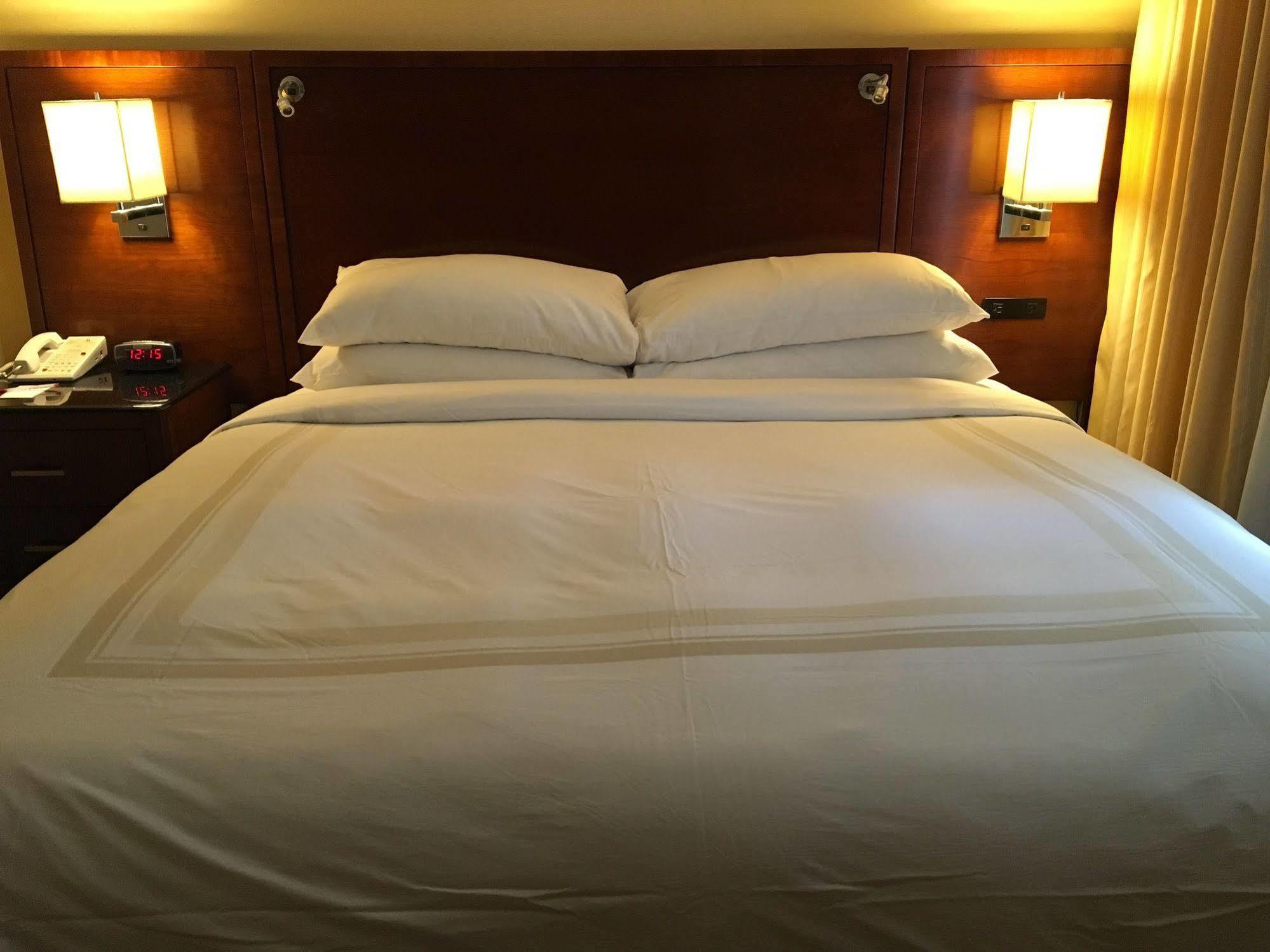 Indianapolis Marriott East Hotel Екстериор снимка