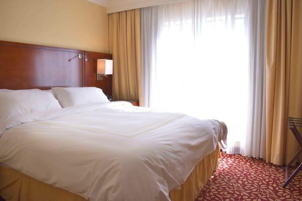 Indianapolis Marriott East Hotel Екстериор снимка